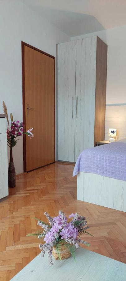 Apartments Barcarola Паг Экстерьер фото