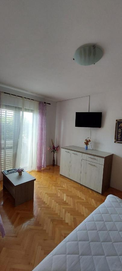 Apartments Barcarola Паг Экстерьер фото