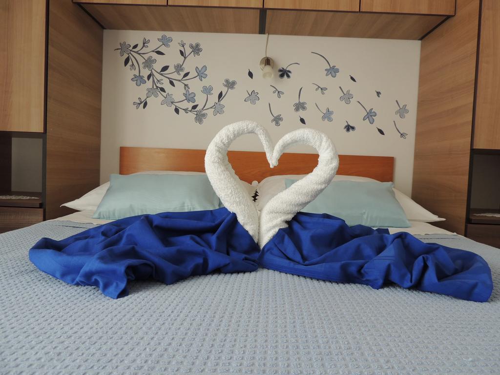 Apartments Barcarola Паг Экстерьер фото