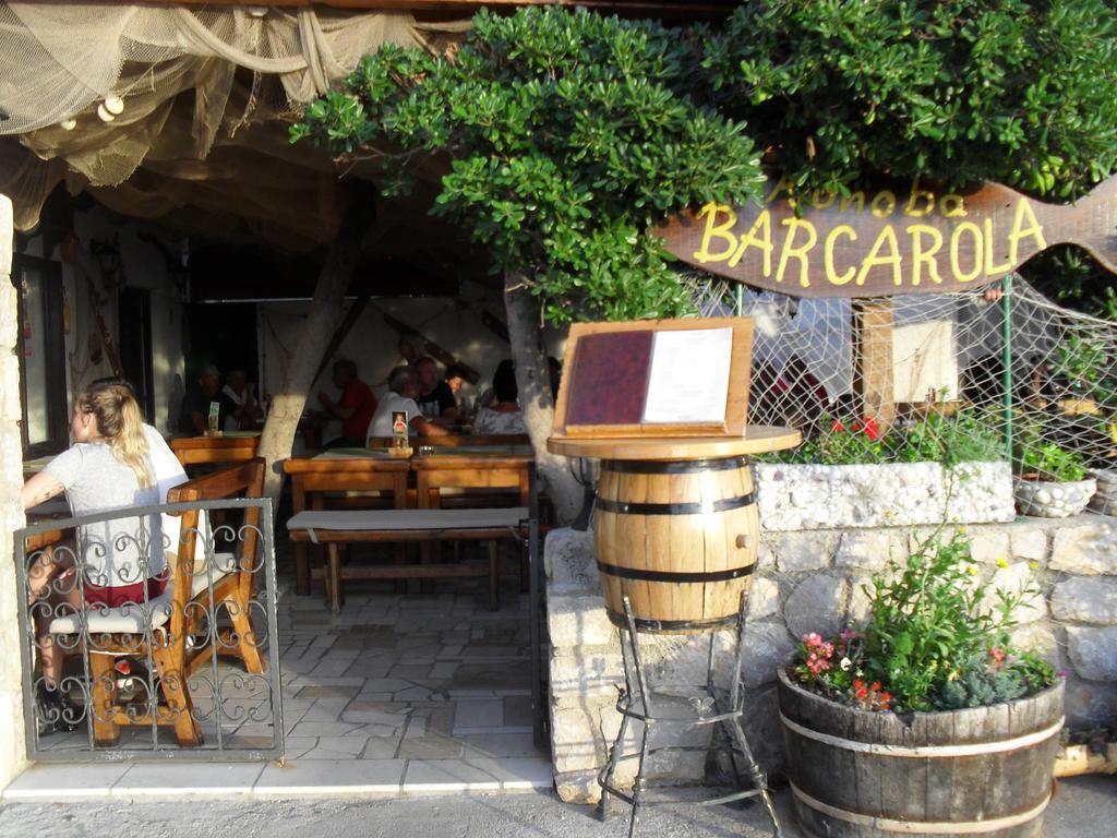 Apartments Barcarola Паг Экстерьер фото
